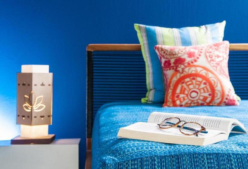 سوئیت با تخت بزرگ, Blue Osa Beach Resort & Spa