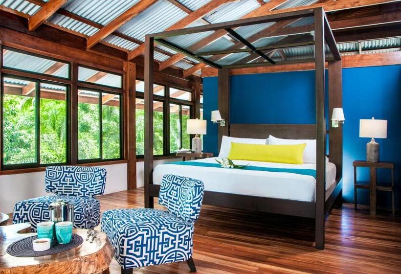 سوئیت با تخت بزرگ, Blue Osa Beach Resort & Spa