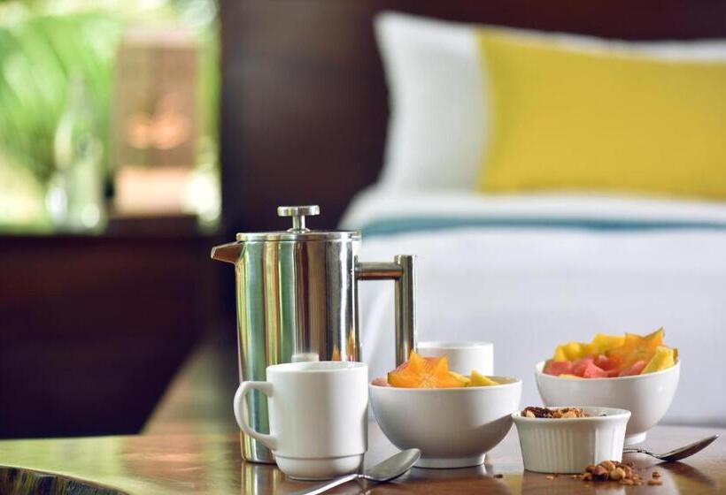 디럭스 방갈로, Blue Osa Beach Resort & Spa