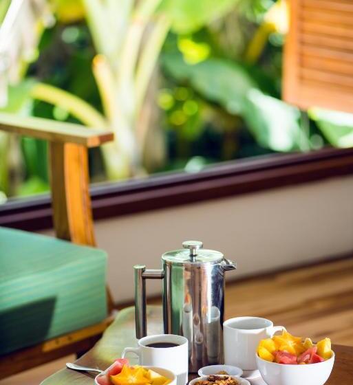 بانگلوی لوکس, Blue Osa Beach Resort & Spa