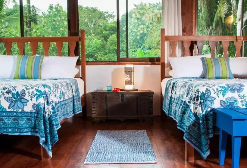 オーシャンビューのデラックストリプルルーム, Blue Osa Beach Resort & Spa