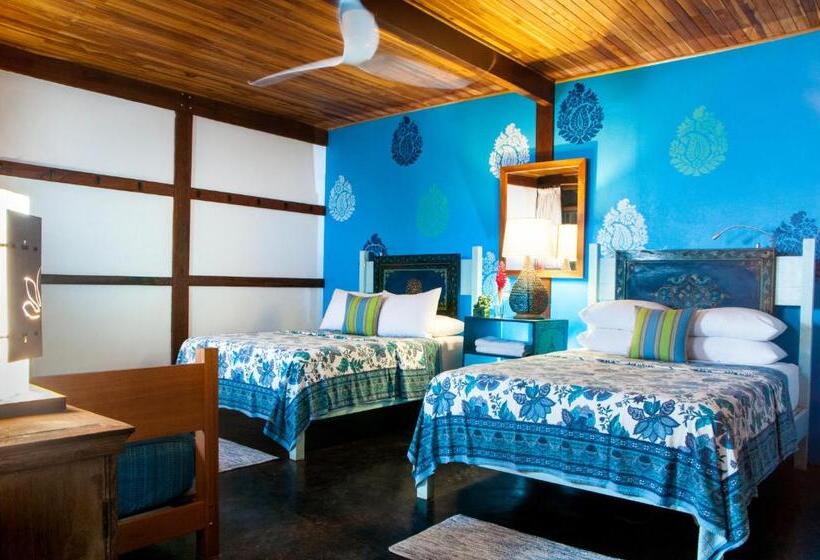 디럭스 룸, Blue Osa Beach Resort & Spa