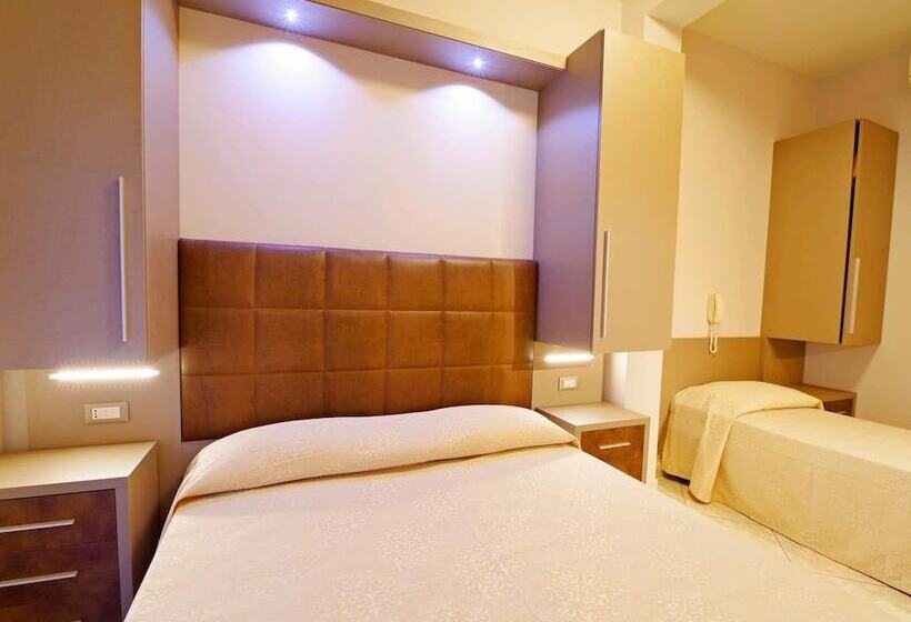 Chambre Triple Standard avec Balcon, Fernanda