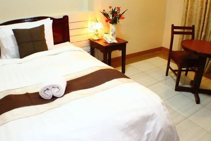 חדר משפחתי, La Anclar