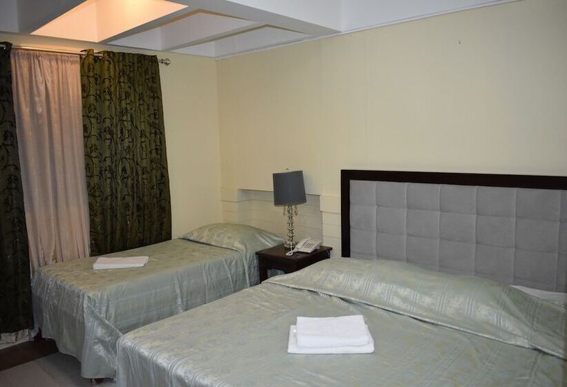 חדר משפחתי, La Anclar