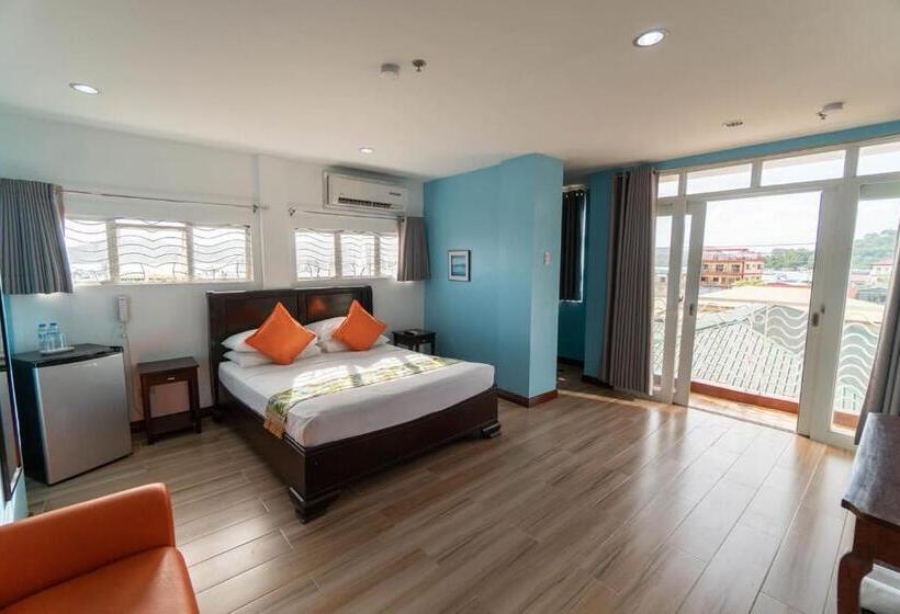 발코니 수피리어 룸, One Averee Bay