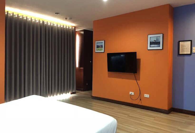 디럭스 룸 킹사이즈 침대, One Averee Bay