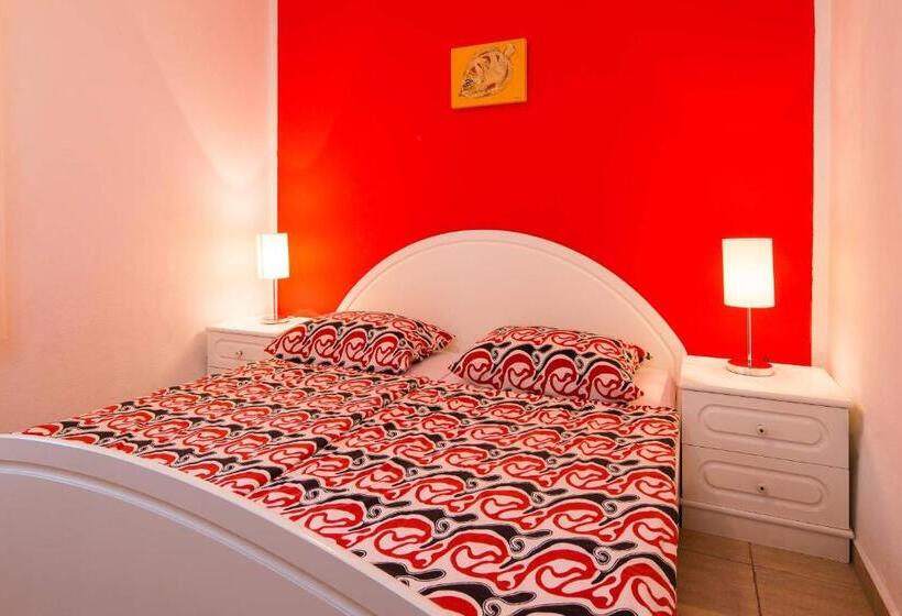 דירת חדר, Pansion Marjan