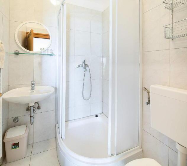 דירת חדר עם טרסה, Pansion Marjan