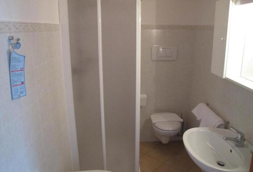 Classic room with balcony, Scaranò