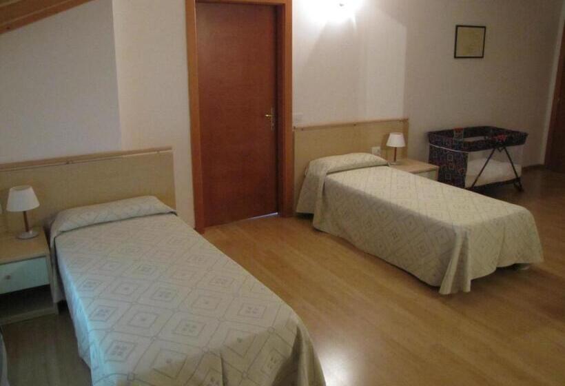 חדר קלאסי לארבעה, Scaranò