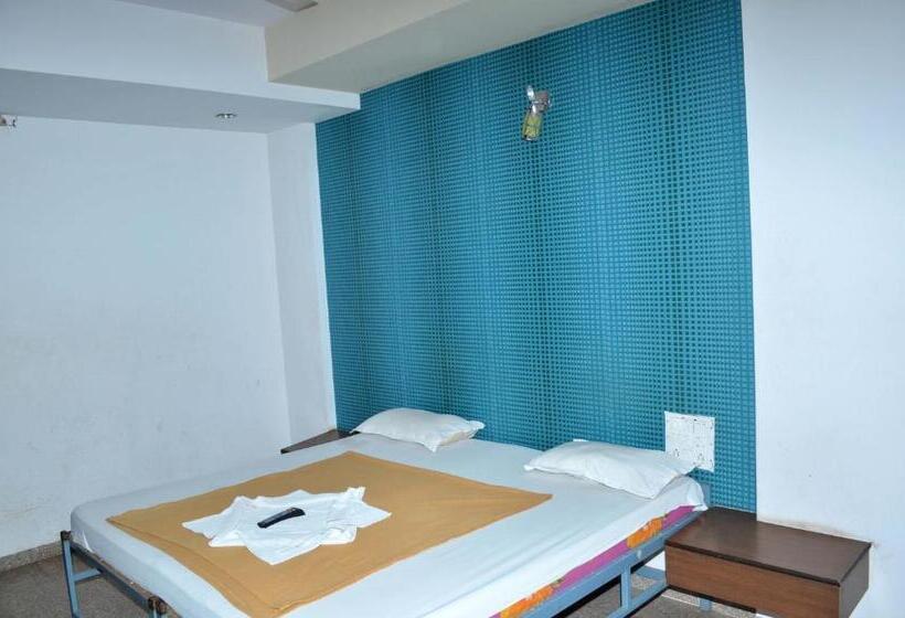 Superior Rum, Sai Kamal