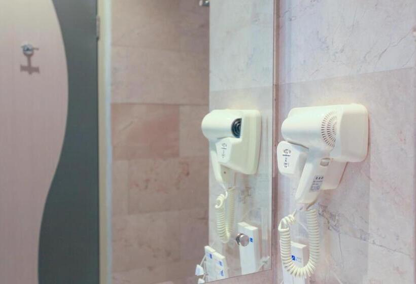 高级大房间, W Three Premier Hotel Lagaligo