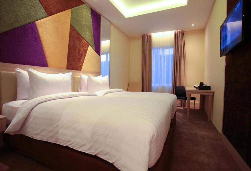 高级大房间, W Three Premier Hotel Lagaligo