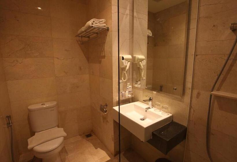 豪华房间, W Three Premier Hotel Lagaligo