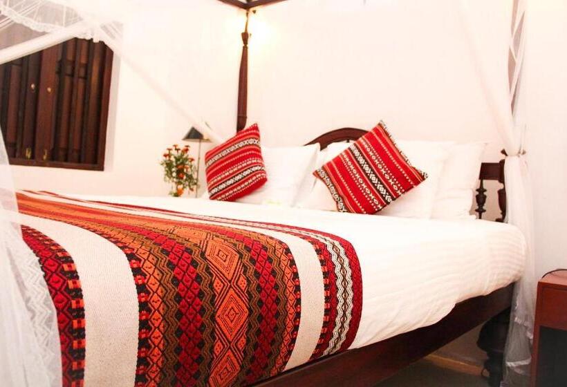 Номер Superior, Fort Bliss