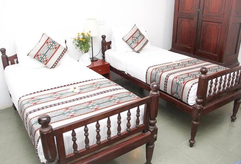 Номер Стандарт, Fort Bliss