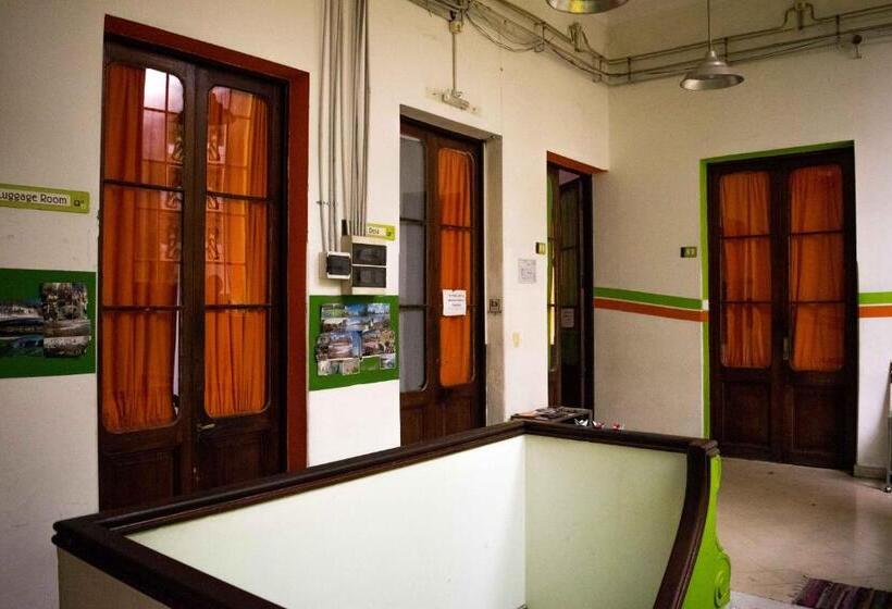 اتاق استاندارد با سرویس بهداشتی مشترک, 06 Central Hostel Buenos Aires