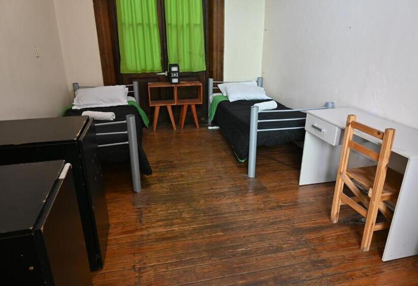 اتاق استاندارد با سرویس بهداشتی مشترک, 06 Central Hostel Buenos Aires