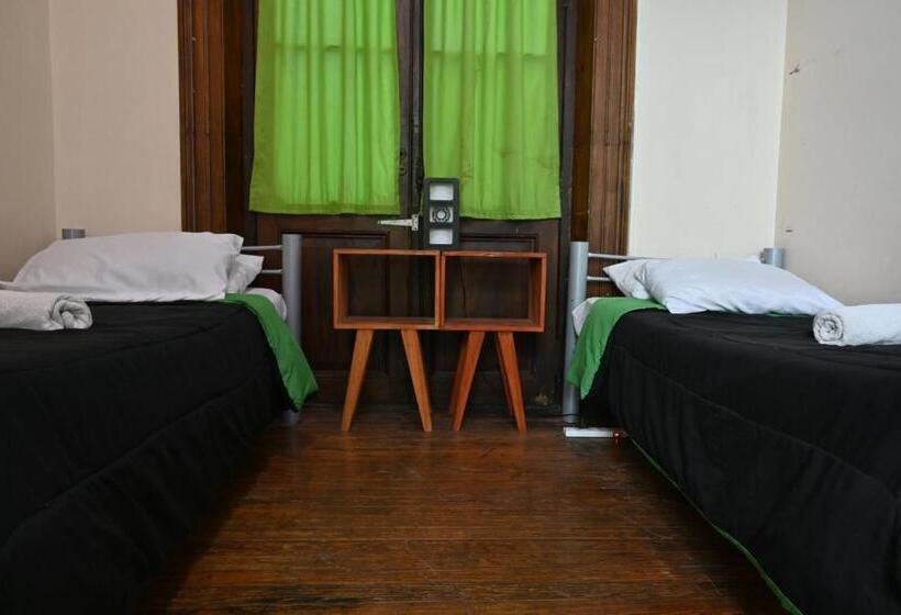 اتاق استاندارد با سرویس بهداشتی مشترک, 06 Central Hostel Buenos Aires