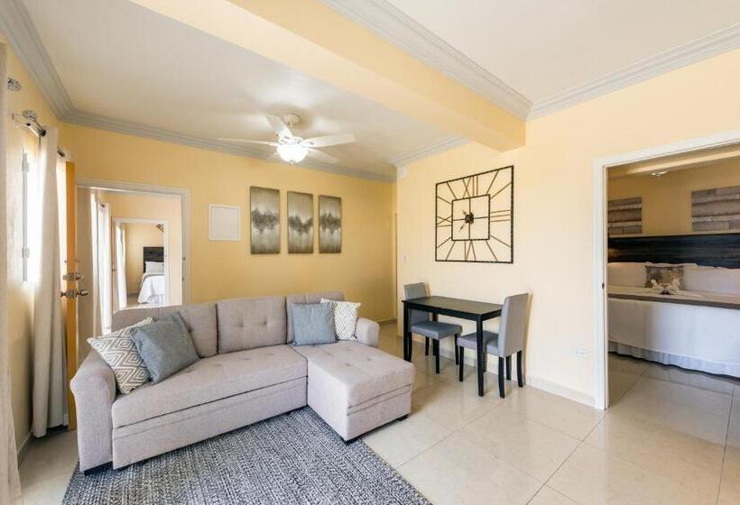 سوییت لوکس, Baker's Suites