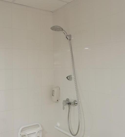 身障者適用スタンダードルーム, B&b Hotel Gap