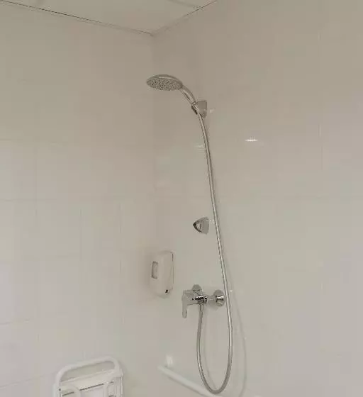 身障者適用スタンダードルーム, B&b Hotel Gap
