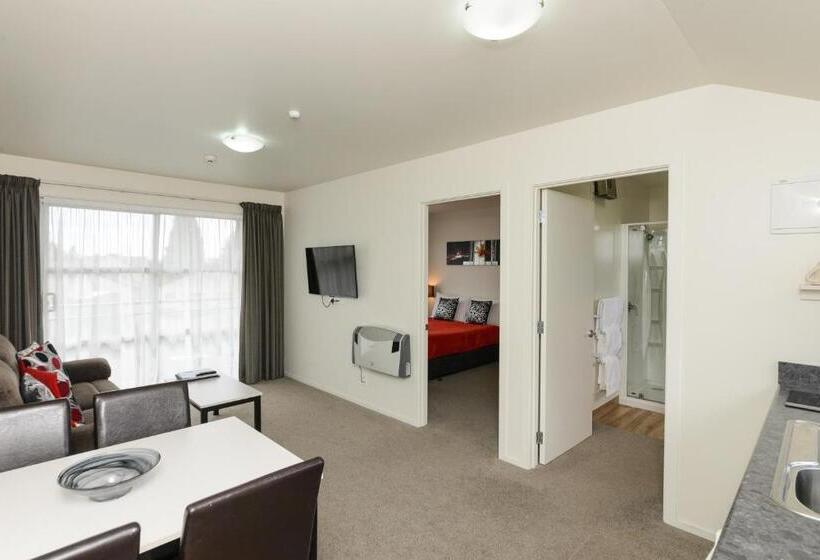 Апартаменты 1 Спальня, Ellena Court Motel
