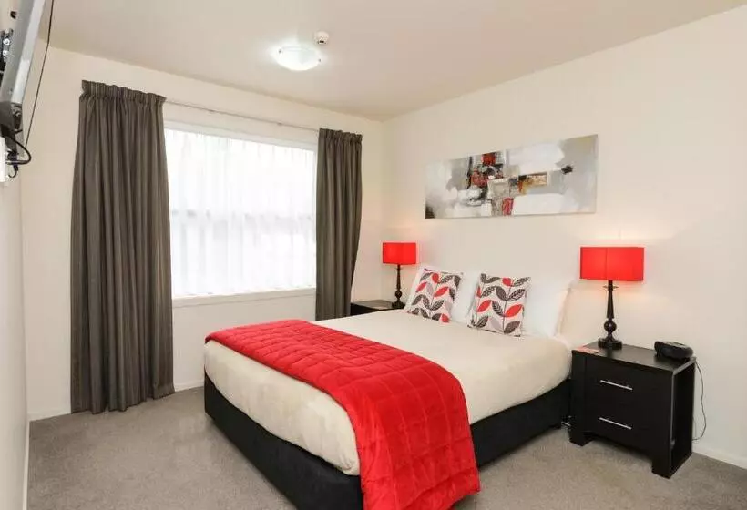 آپارتمان 2 خوابه, Ellena Court Motel