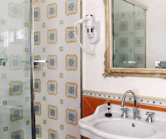 اتاق استاندارد, La Torre Dei Canonici