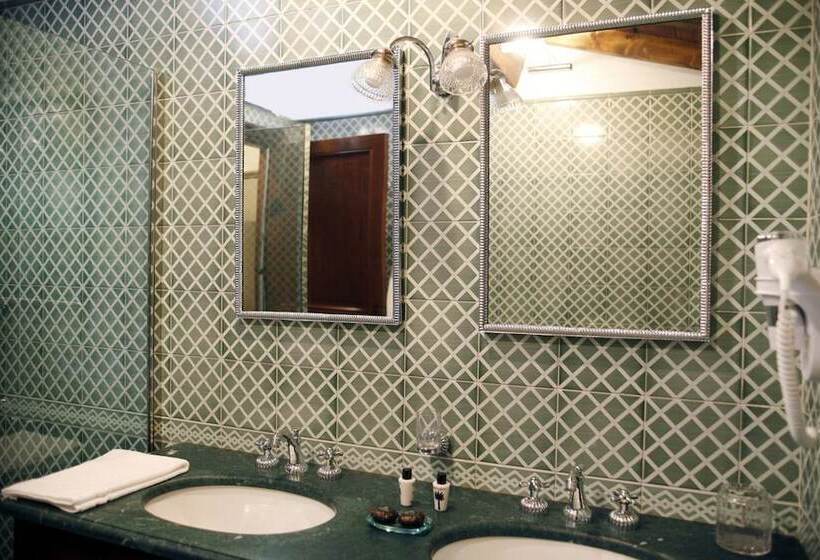 اتاق سوپریور, La Torre Dei Canonici