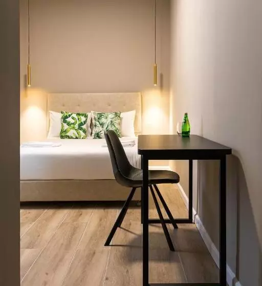 Economy Room