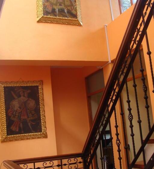 חדר סטנדרט לשלושה, Hostal Qolqampata