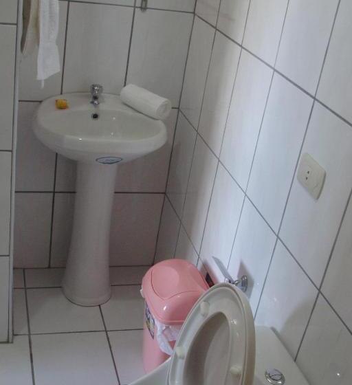 חדר סטנדרט לשלושה, Hostal Qolqampata