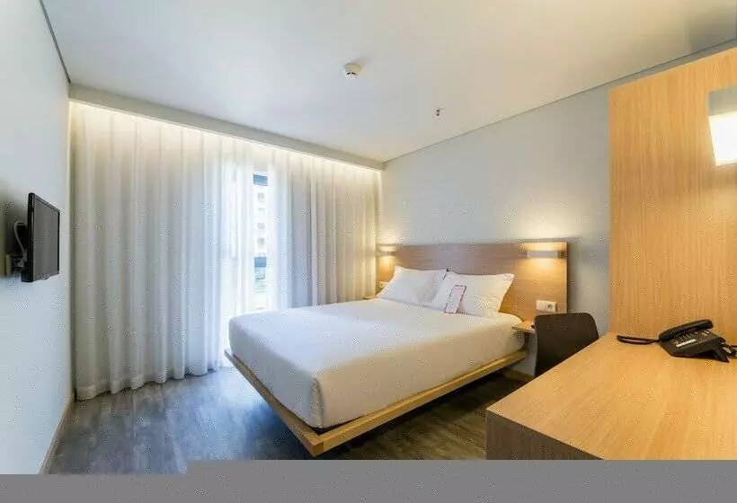 اتاق استاندارد, Moov Hotel Porto Norte