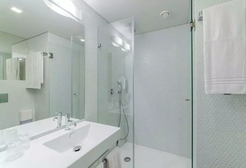 اتاق استاندارد, Moov Hotel Porto Norte