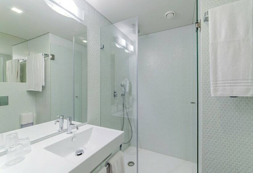 Номер Стандарт, Moov Hotel Porto Norte