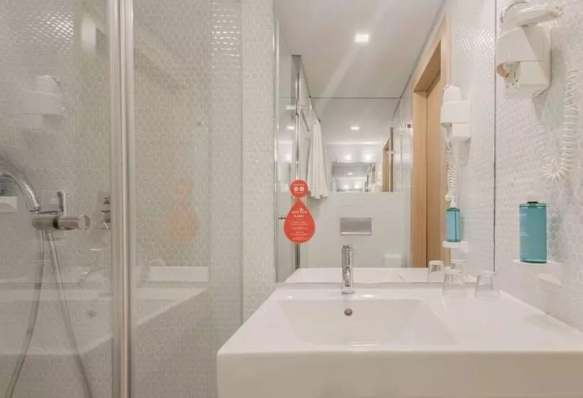 اتاق استاندارد, Moov Hotel Porto Norte