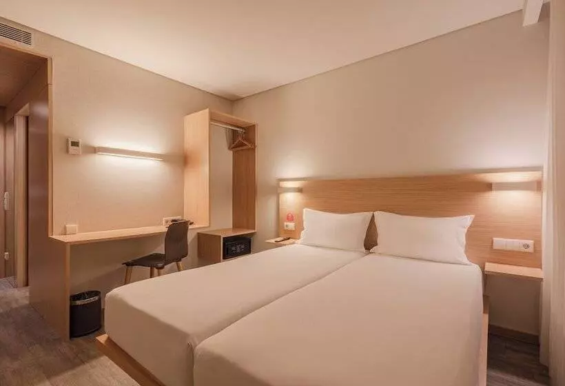 اتاق استاندارد, Moov Hotel Porto Norte