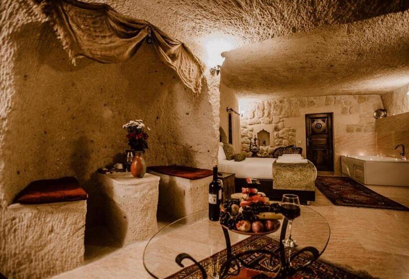 자쿠지 스위트, Ortahisar Cave