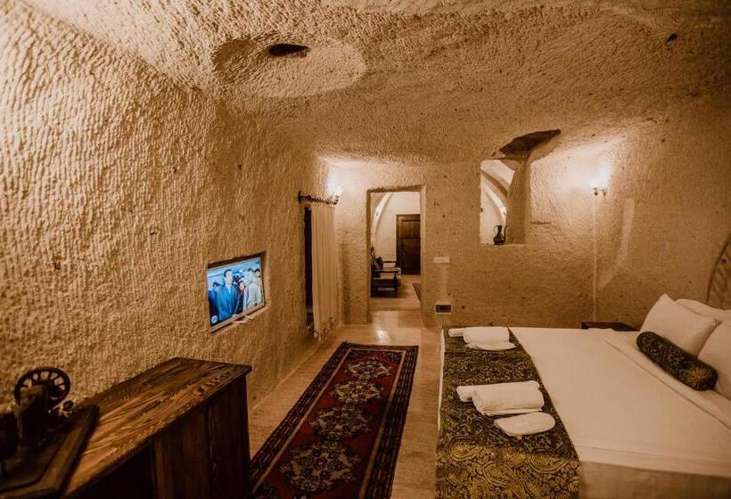 패밀리 룸, Ortahisar Cave