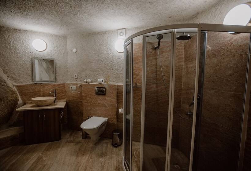 스탠다드 테라스 룸, Ortahisar Cave