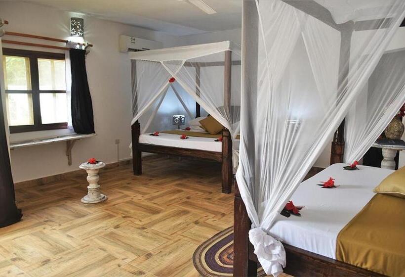 غرفة عائلية مطلّة علي حمام السباحة, Sea View Lodge Boutique