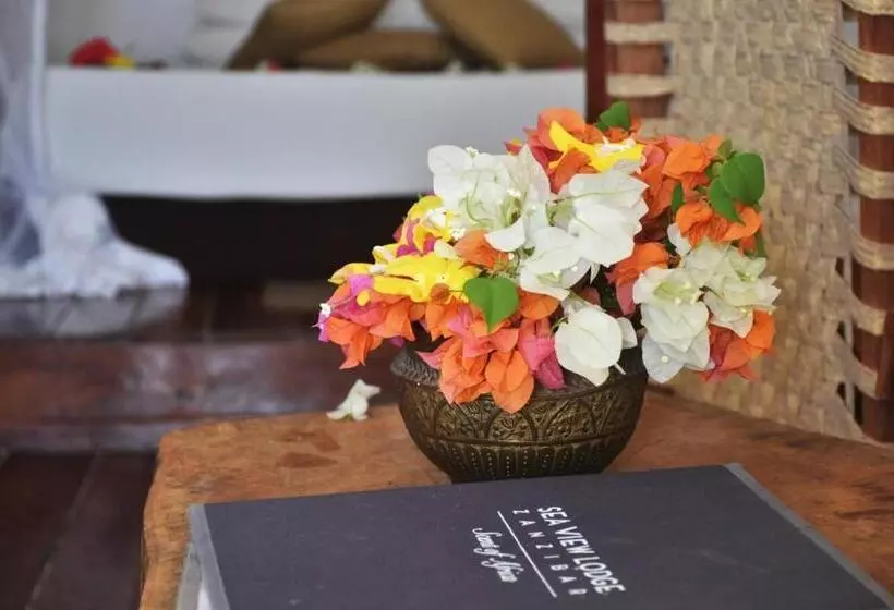 اتاق خانوادگی با چشم‌انداز استخر, Sea View Lodge Boutique