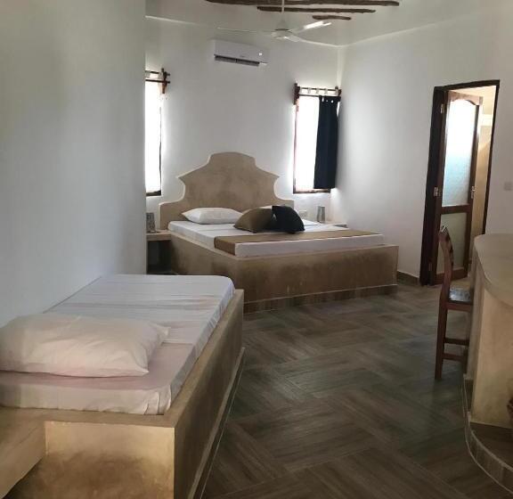 デラックストリプルルーム, Sea View Lodge Boutique