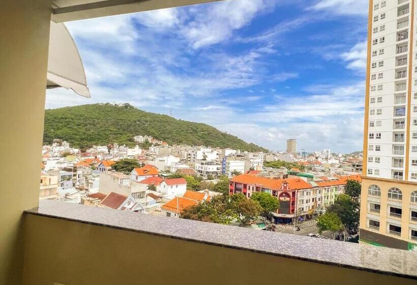 اتاق استاندارد چهارنفره با بالکن, Seika Hotel By The Moment