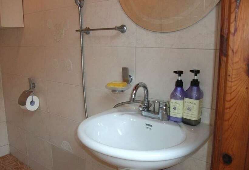 اتاق استاندارد یک نفره, Hyosunjae Hanok Guesthouse