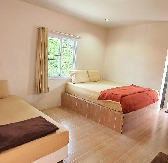 Номер Стандарт Трехместный, Sairee Center Guesthouse