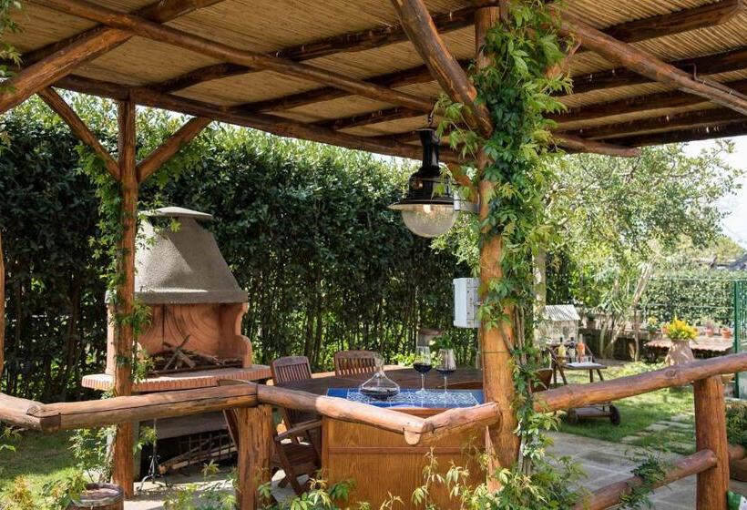 Студио Стандарт Вид на Сад, B&b La Casa Nel Giardino