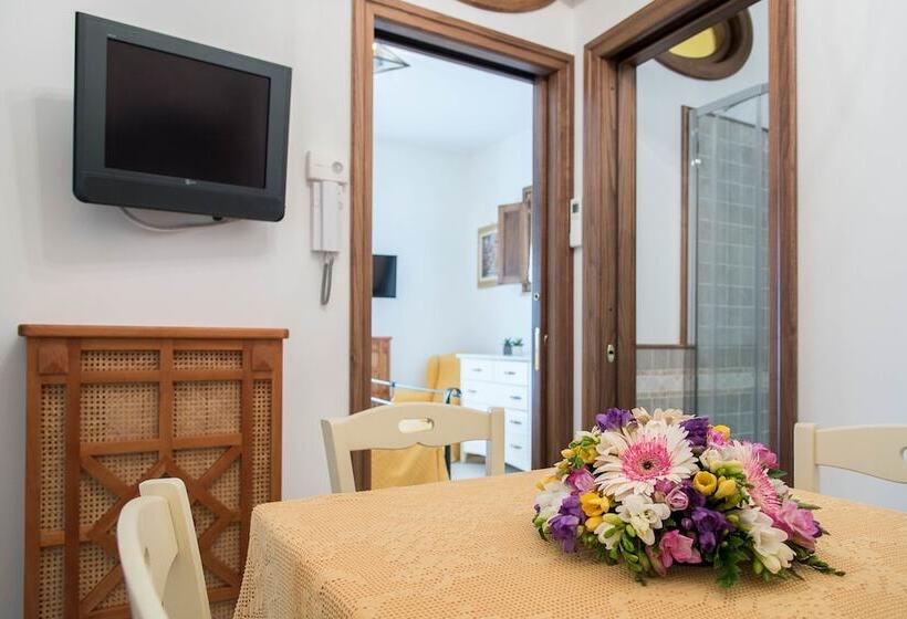 Студио Стандарт Вид на Сад, B&b La Casa Nel Giardino